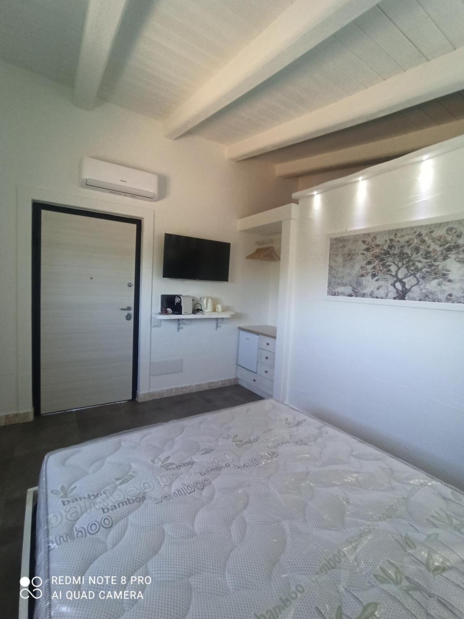 Bello Bello Rooms サンタ・テレーザ・ガッルーラ 部屋 写真